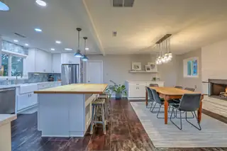 7104 Vista Del Arroyo Avenue NE Dining Room