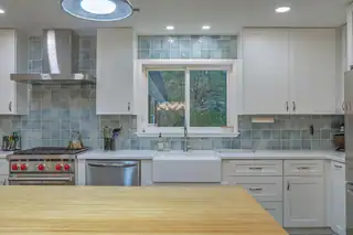 7104 Vista Del Arroyo Avenue NE Kitchen