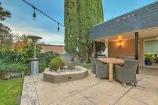 7104 Vista Del Arroyo Avenue NE Patio