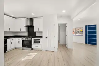 1400 8th Street SW Kitchen