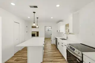 12208 Eastridge Drive NE Kitchen