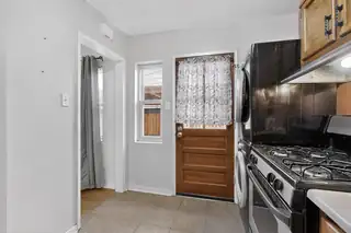 1405 San Carlos Road SW APT 7 Kitchen