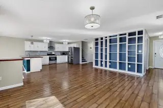 712 Sandy Drive NW Living Room