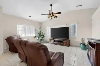 1204 Diamond Place SW Living Room