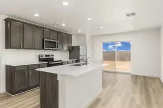 2508 Calle Del Los Claveles Kitchen