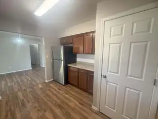 204 Laguayra Drive NE Kitchen