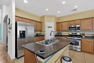 8124 Ventana Cielo Avenue NW Kitchen