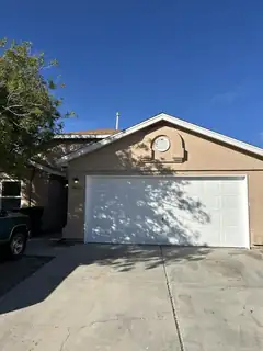8423 Bay Mare Avenue SW, Albuquerque