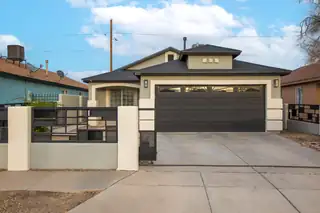 420 Evening Fire Street SW, Albuquerque