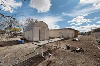 1911 Valley Road SW Backyard