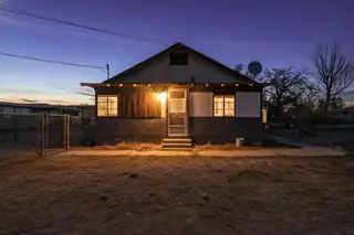 1911 Valley Road SW Exterior Front