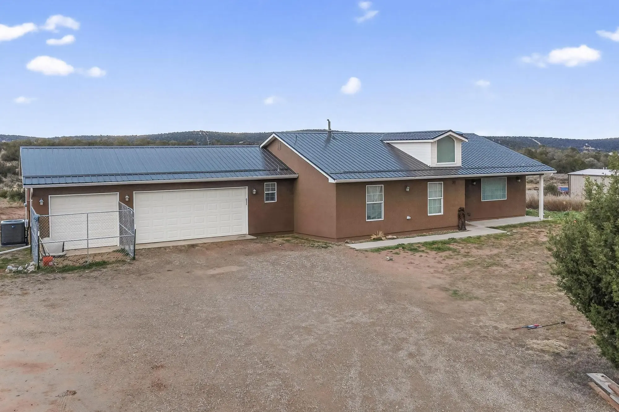 21 Trade Court Court