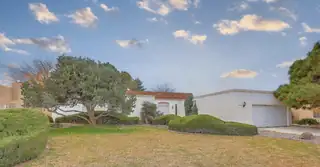 7428 Gila Road NE Living Room