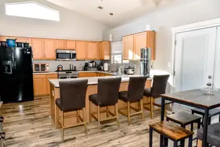 513 9th Street NE View