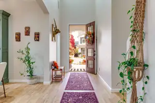 6631 Yawkey Way NE Living Room