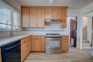 1501 Del Monte Trail SW Kitchen