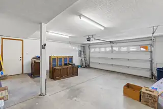 10529 Espira Court NW Garage