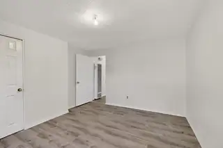 2909 Carlton Street NW Bedroom