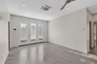 705 Alcalde Place SW lower 