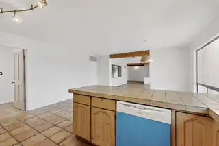 252 Camino De La Tierra Kitchen