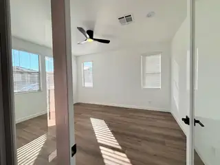 3124 Alicia Road NE Living Room