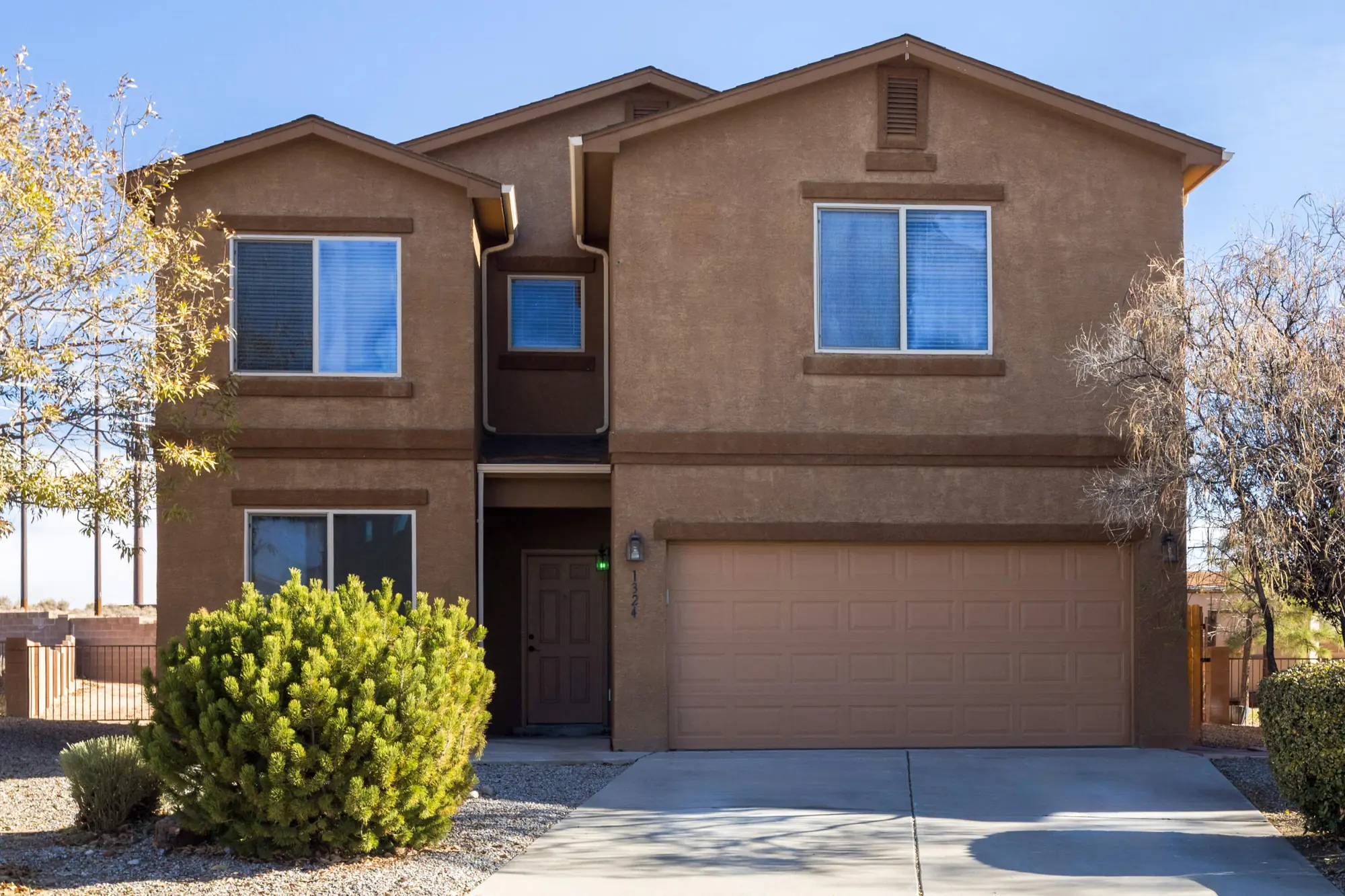1324 Desert Paintbrush Loop NE