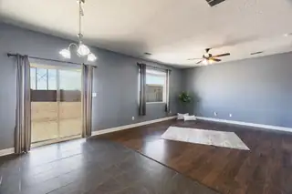 1324 Desert Paintbrush Loop NE Kitchen