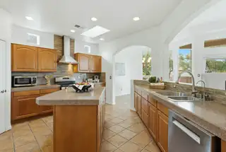 7309 Hawthorn Avenue NE Kitchen