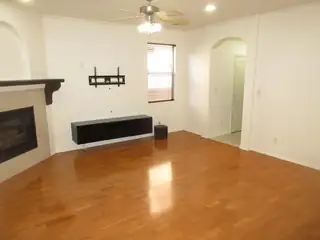 7320 Desert Eagle Road NE 