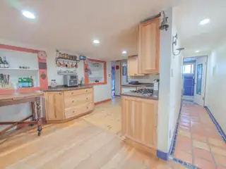 1002 WALTER Street NE Kitchen