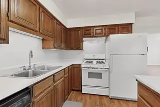 700 Omaha Street NE Kitchen