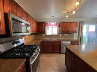 10504 Woodquail Drive NW 