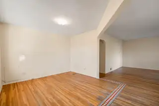 701 Laguayra Drive NE Living Room