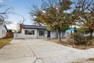 605 Ortiz Drive SE Exterior Front