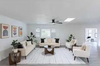 3213 Sue Circle SE Living Room