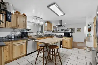 11601 Baldwin Avenue NE Kitchen