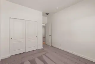 2507 Calle De Las Rosas Bedroom