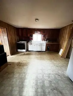 17 County Road 144 Kitchen