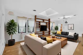 1005 Girard Boulevard NE Kitchen