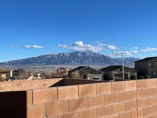 5841 Union Drive NE View