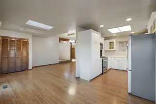 5305 Thomas Drive NE Kitchen