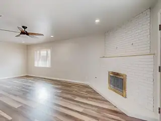 1701 Hoffman Drive NE 