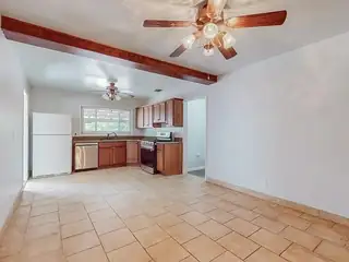 1701 Hoffman Drive NE 