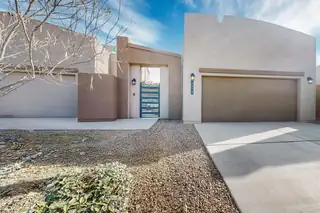 1472 Tierra Verde Loop, Los Lunas