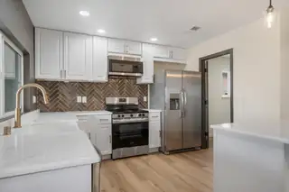 5309 Jessie Drive NE Kitchen