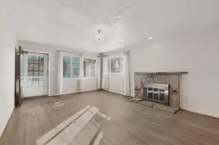 3205 Valencia Drive NE Living Room