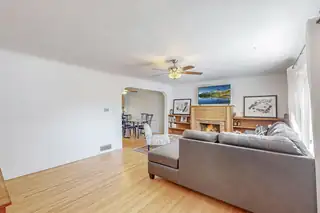 211 Amherst Drive SE 