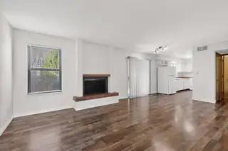 4913 Osuna Place NE Living Room