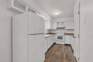 4913 Osuna Place NE Kitchen