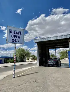 5101 Headingly Avenue NE 